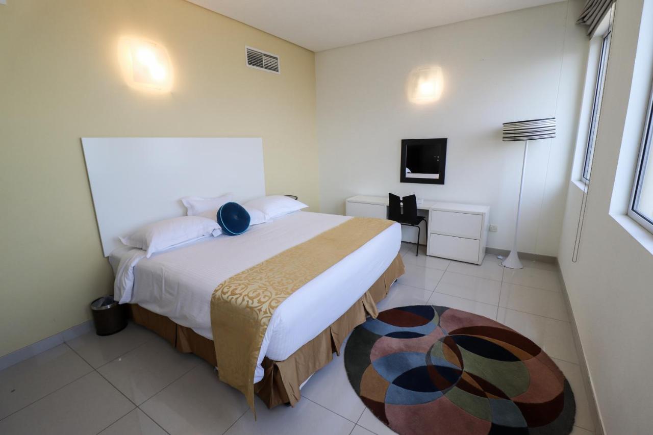 Gulf Suites Hotel Amwaj Манама Екстериор снимка