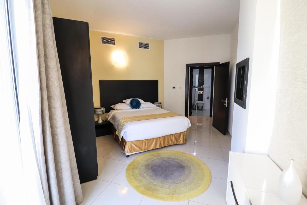 Gulf Suites Hotel Amwaj Манама Екстериор снимка