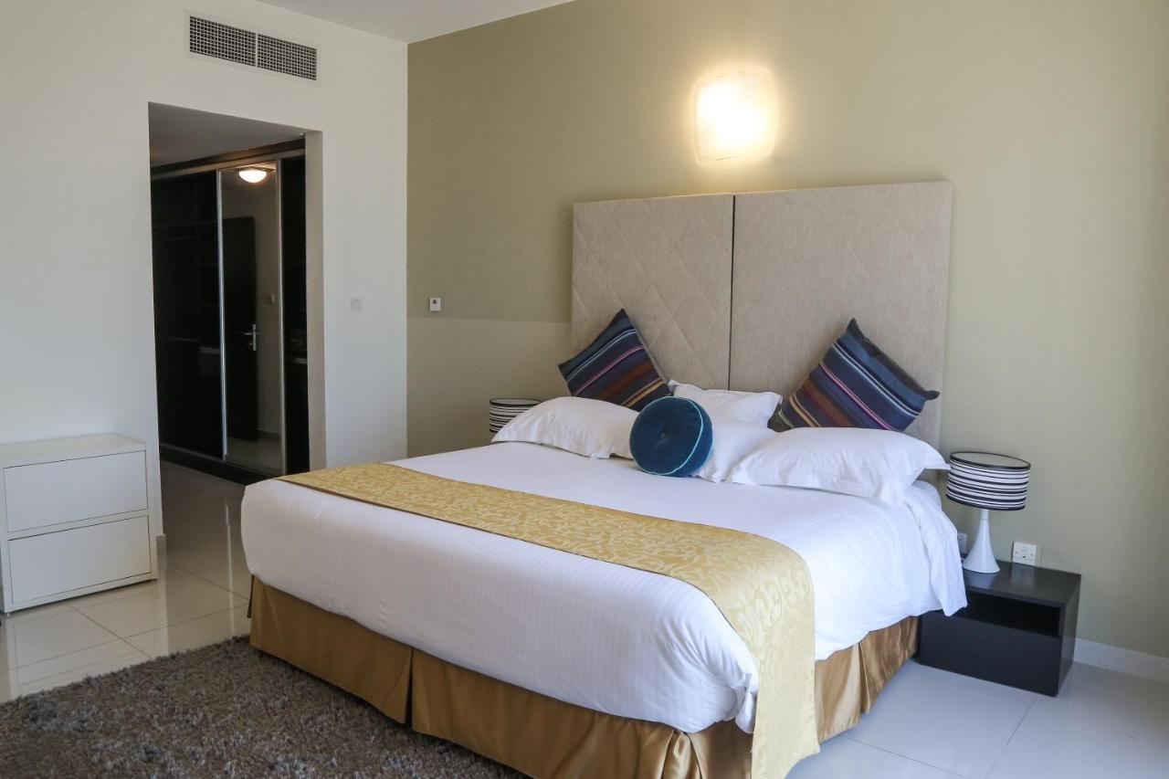 Gulf Suites Hotel Amwaj Манама Екстериор снимка