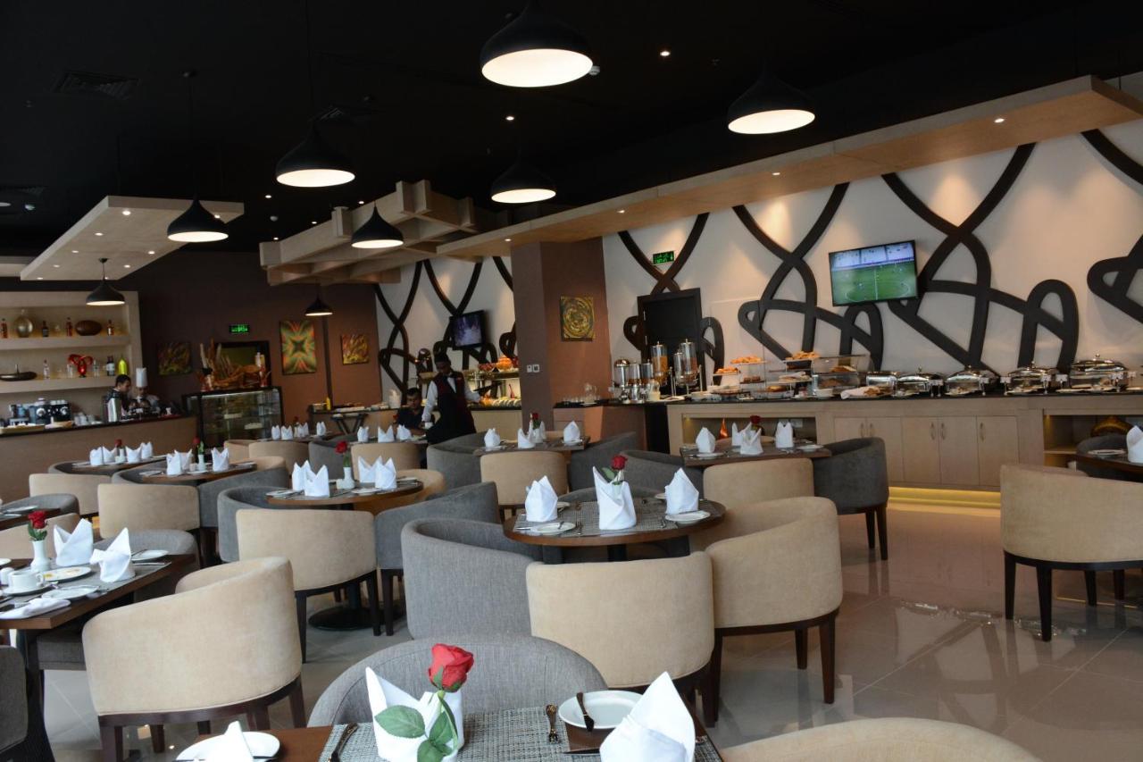 Gulf Suites Hotel Amwaj Манама Екстериор снимка