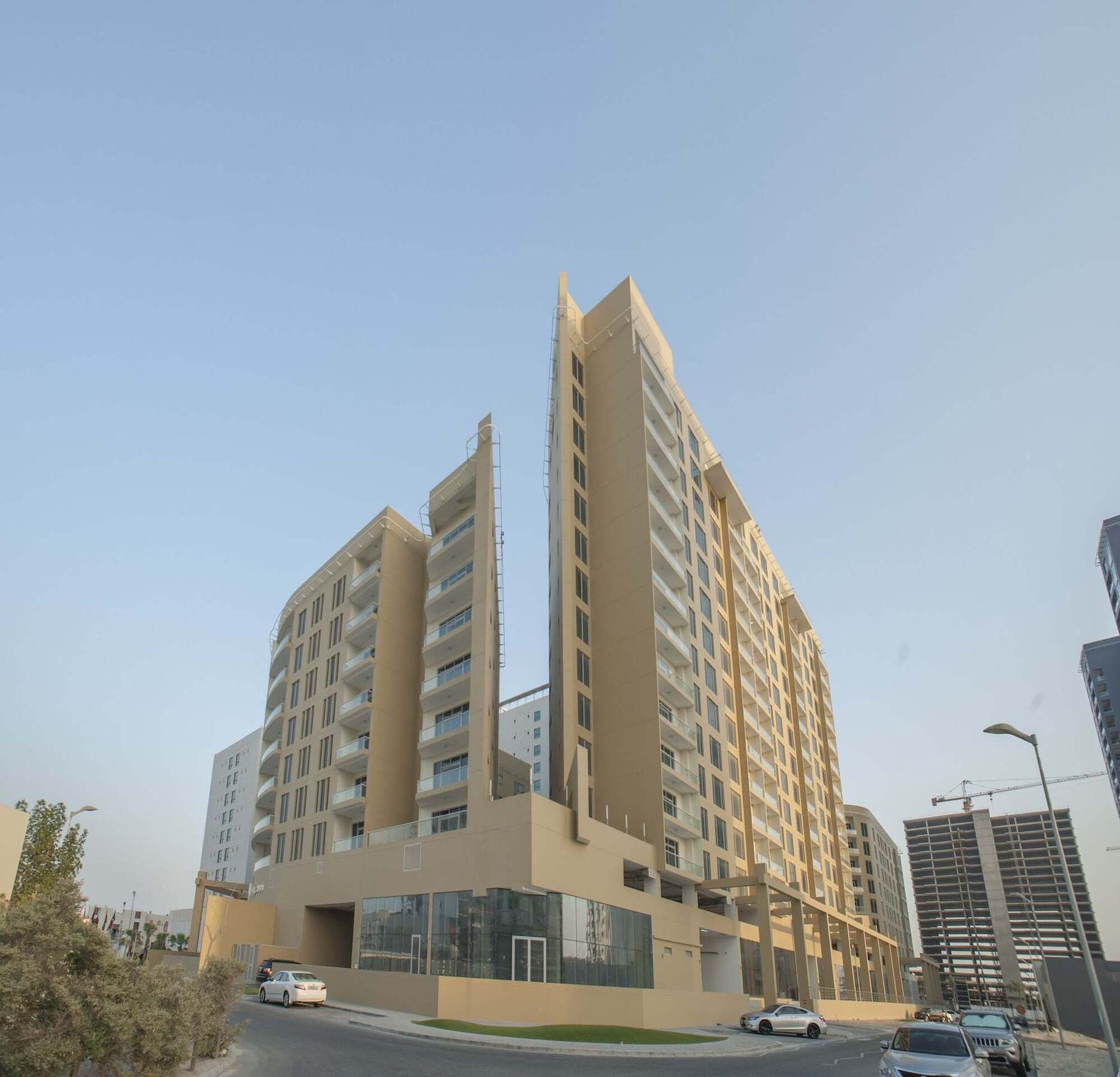 Gulf Suites Hotel Amwaj Манама Екстериор снимка